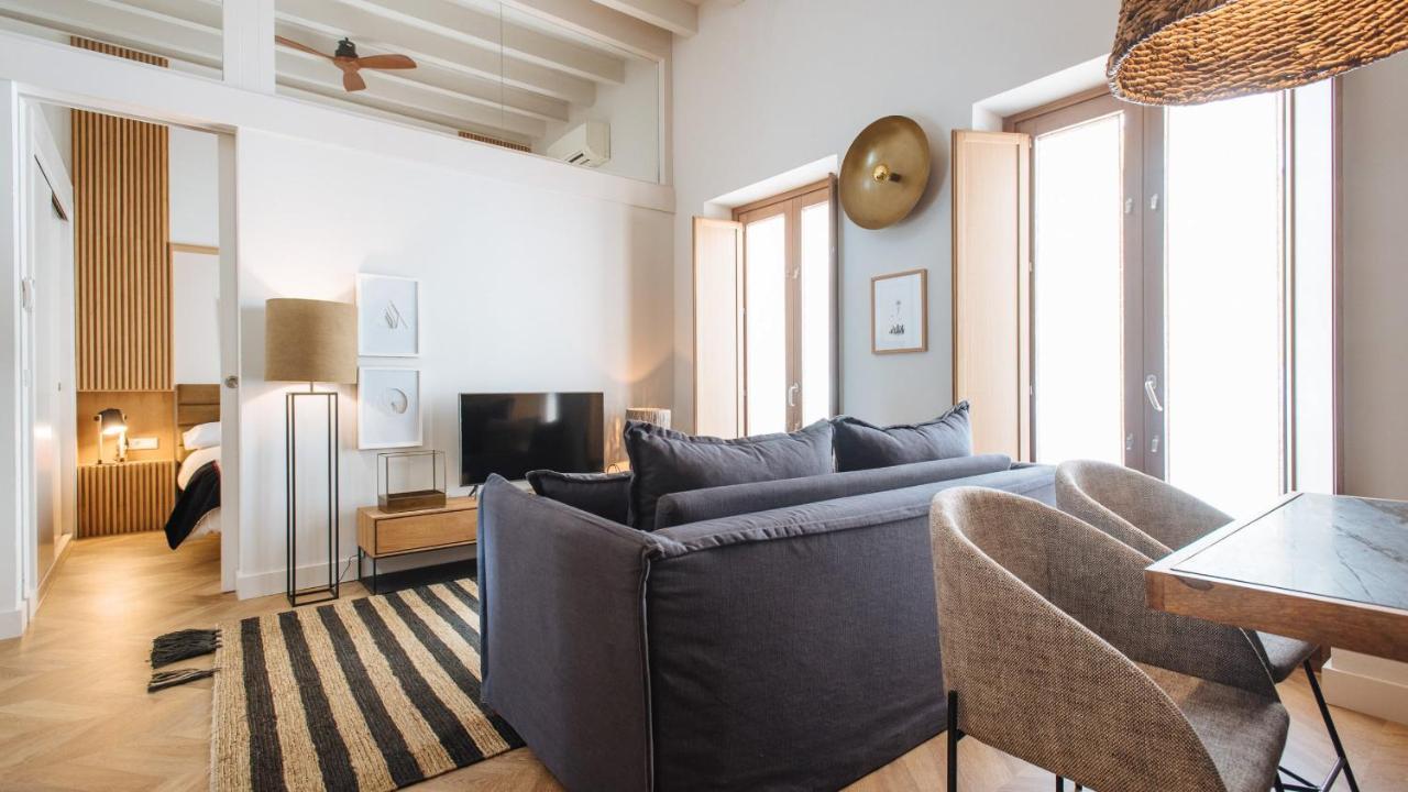 R26 Suites Sevilla ภายนอก รูปภาพ